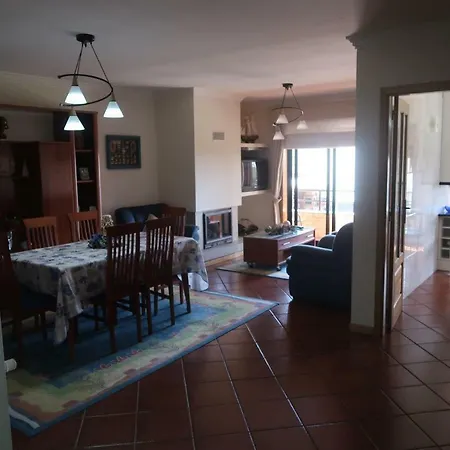 Apartamento Com Piscina Perto Da Praia *